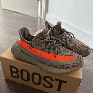 Yeezy Sneakers